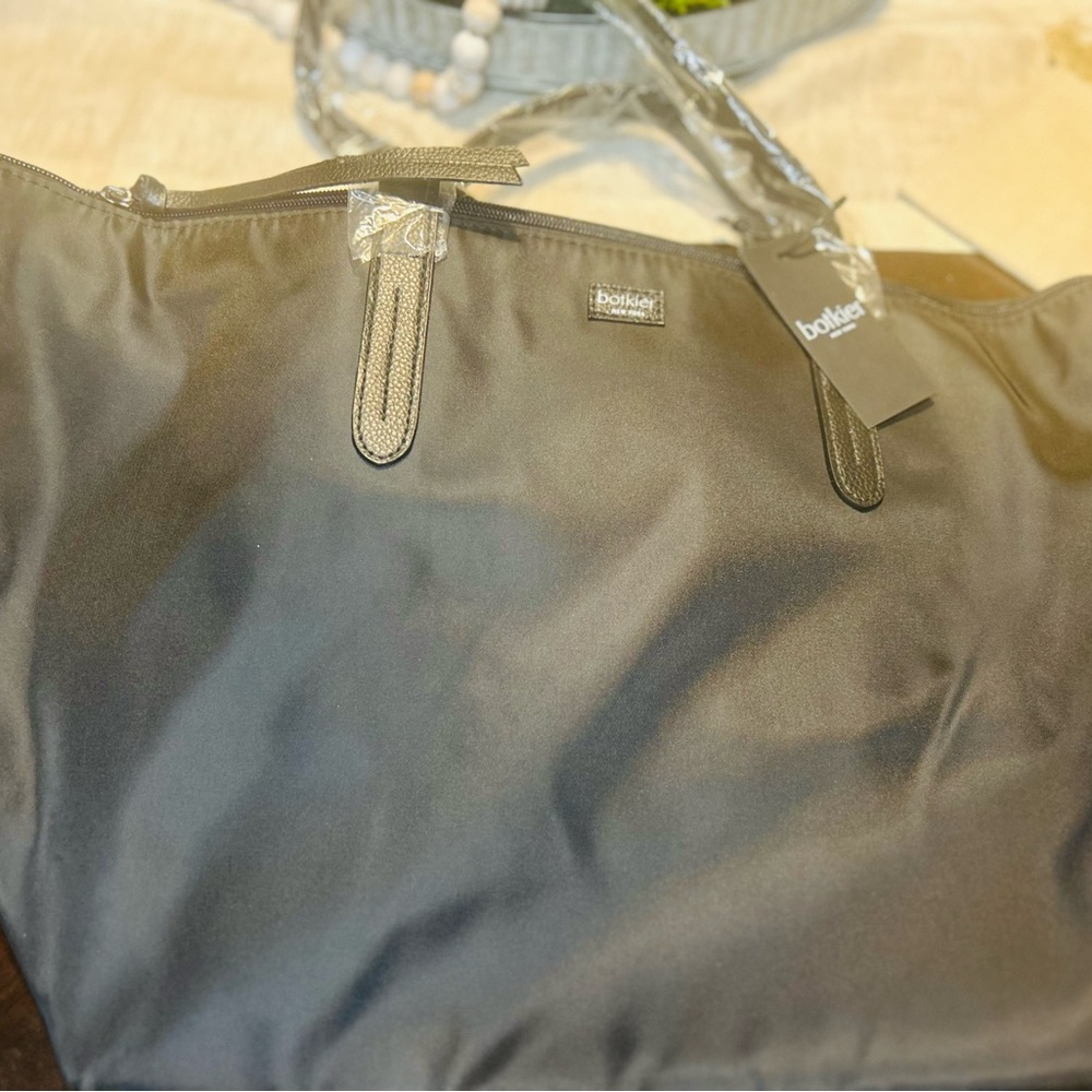 Boktier Black Tote Bag NWT